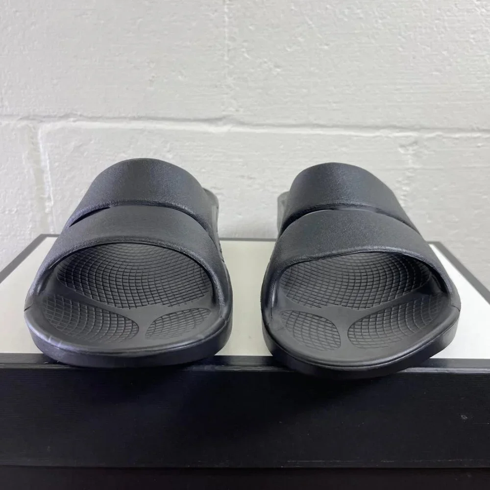 OOFOS OOahh Recovery Sandals Slide Black Open Toe Slip On Men's 9 Women's 11